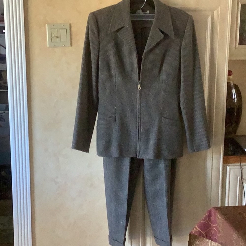 WOOL FULLY LINED Gray & Brown Pants Suit Zipper Jacket Made in USA Size 10